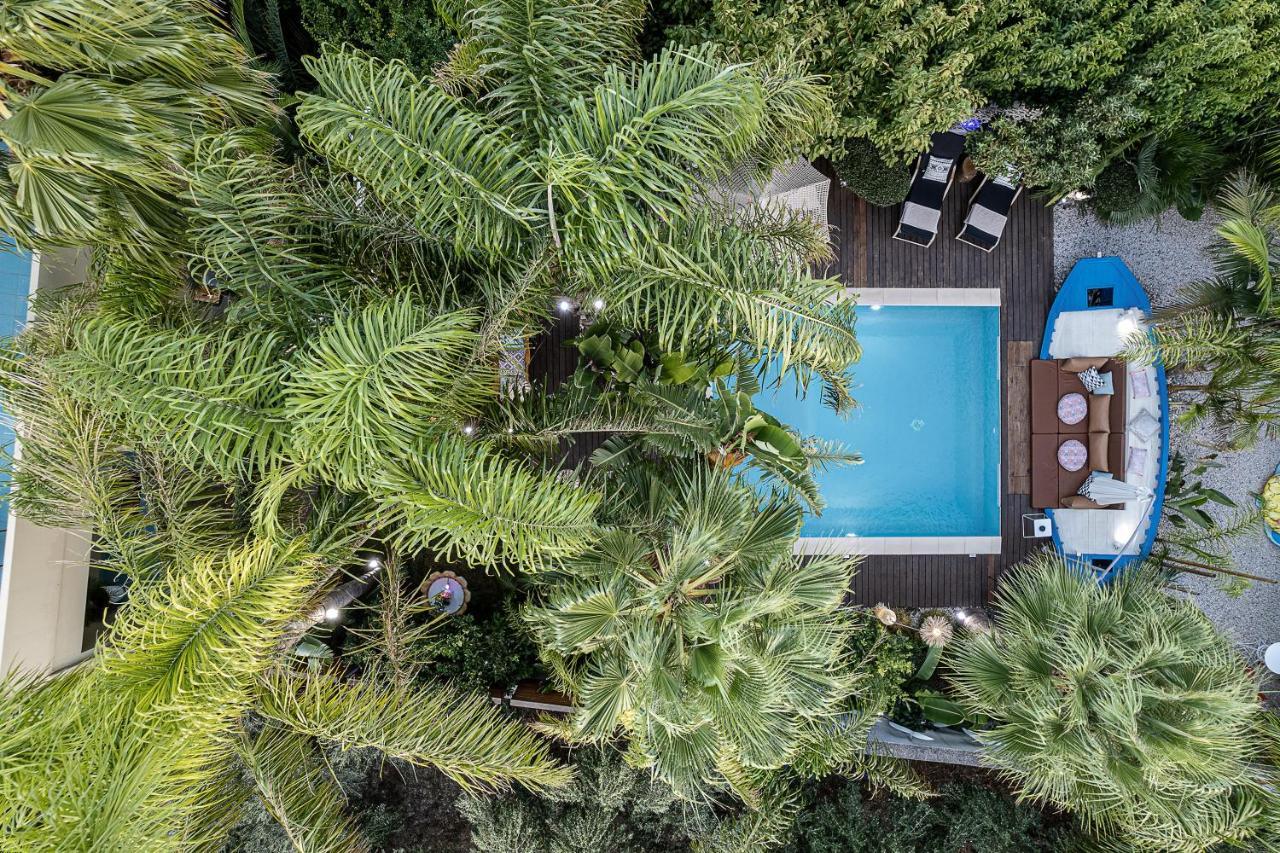 Villa Emanuele Gerani  Luaran gambar